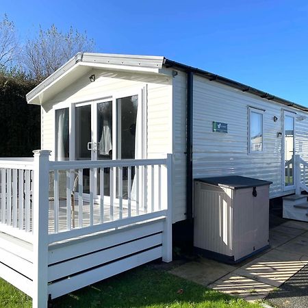 Butterfly Lane Holidays At Marine, Rhyl Bagian luar foto
