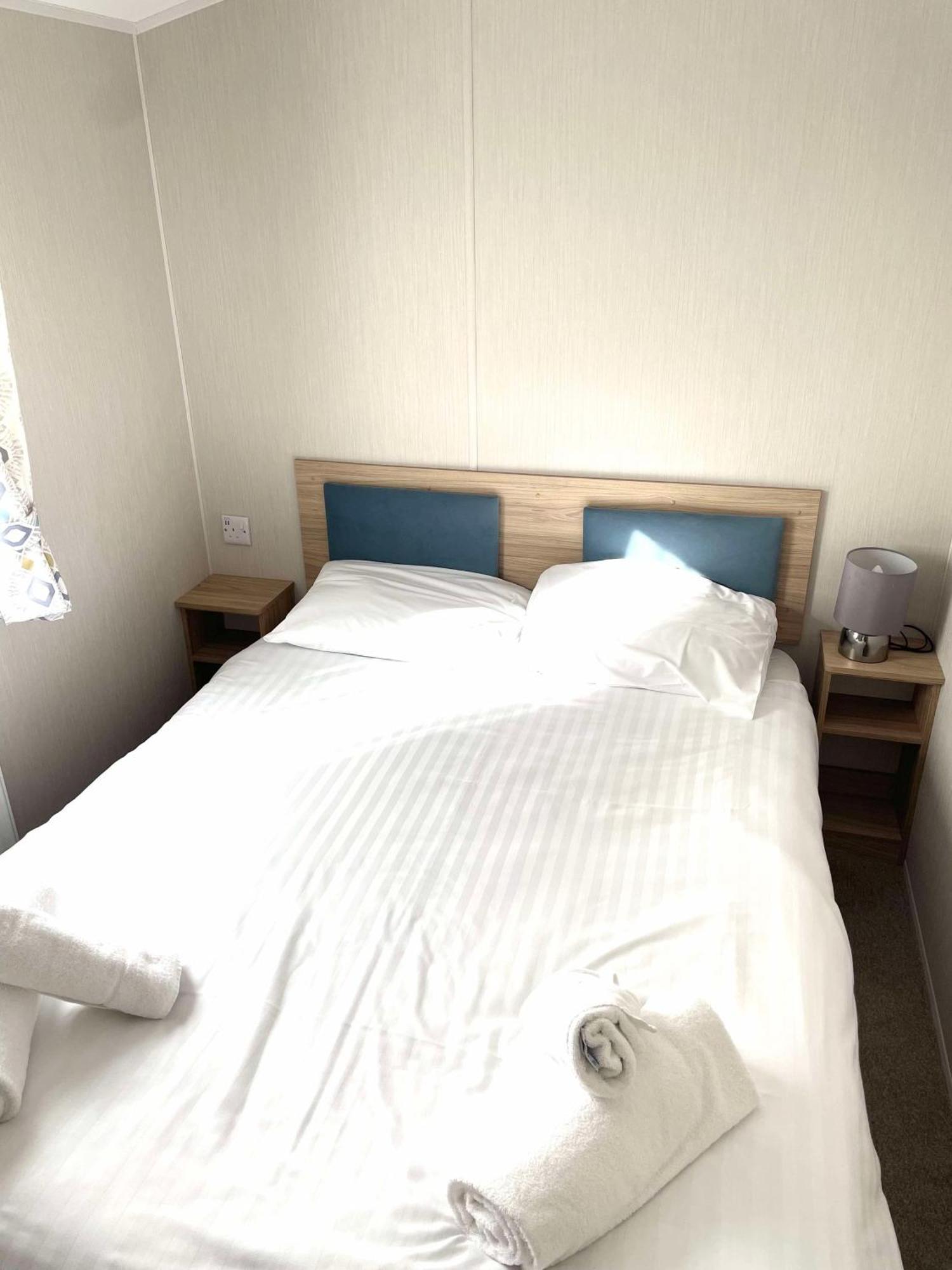 Butterfly Lane Holidays At Marine, Rhyl Bagian luar foto