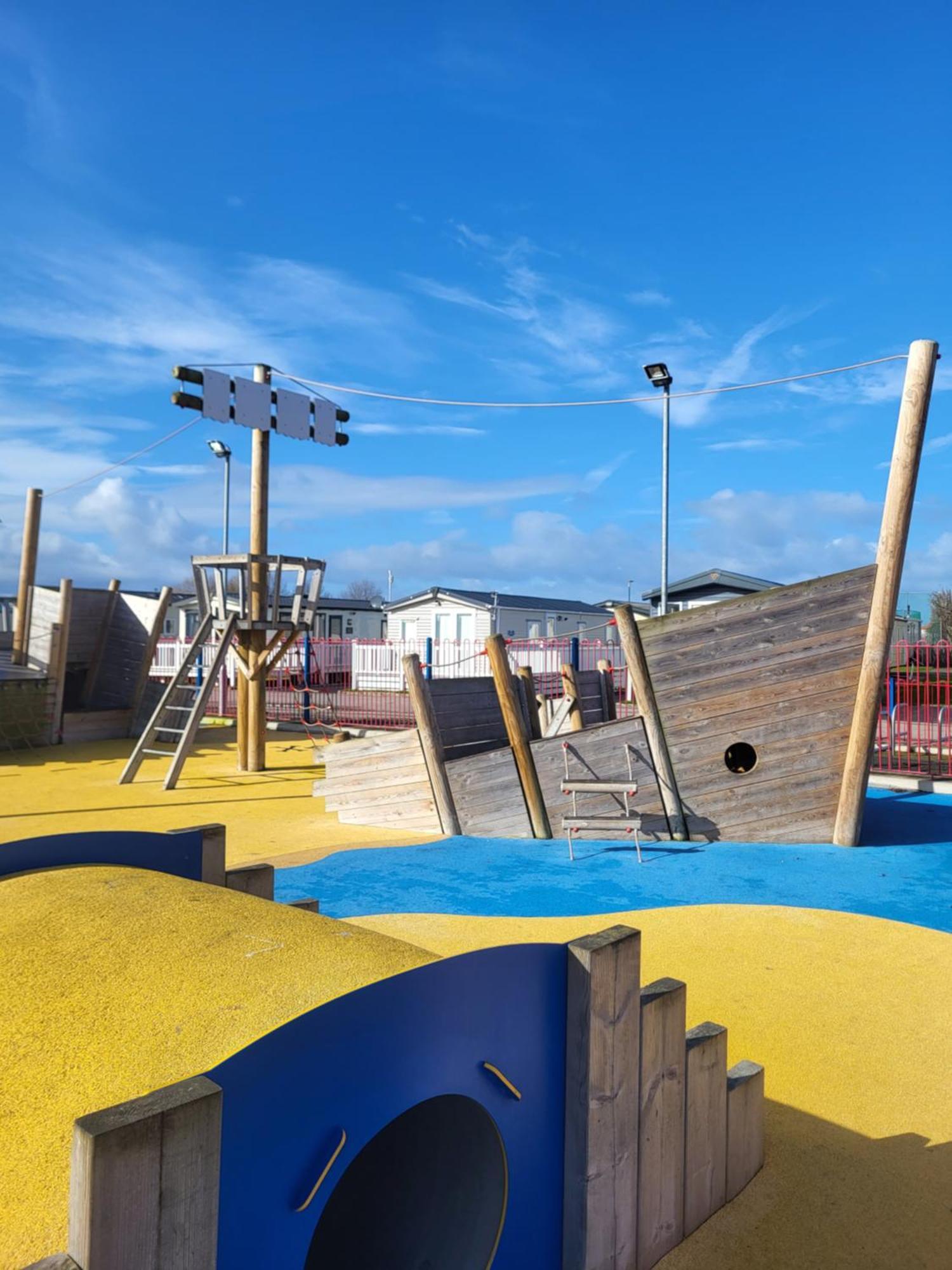 Butterfly Lane Holidays At Marine, Rhyl Bagian luar foto