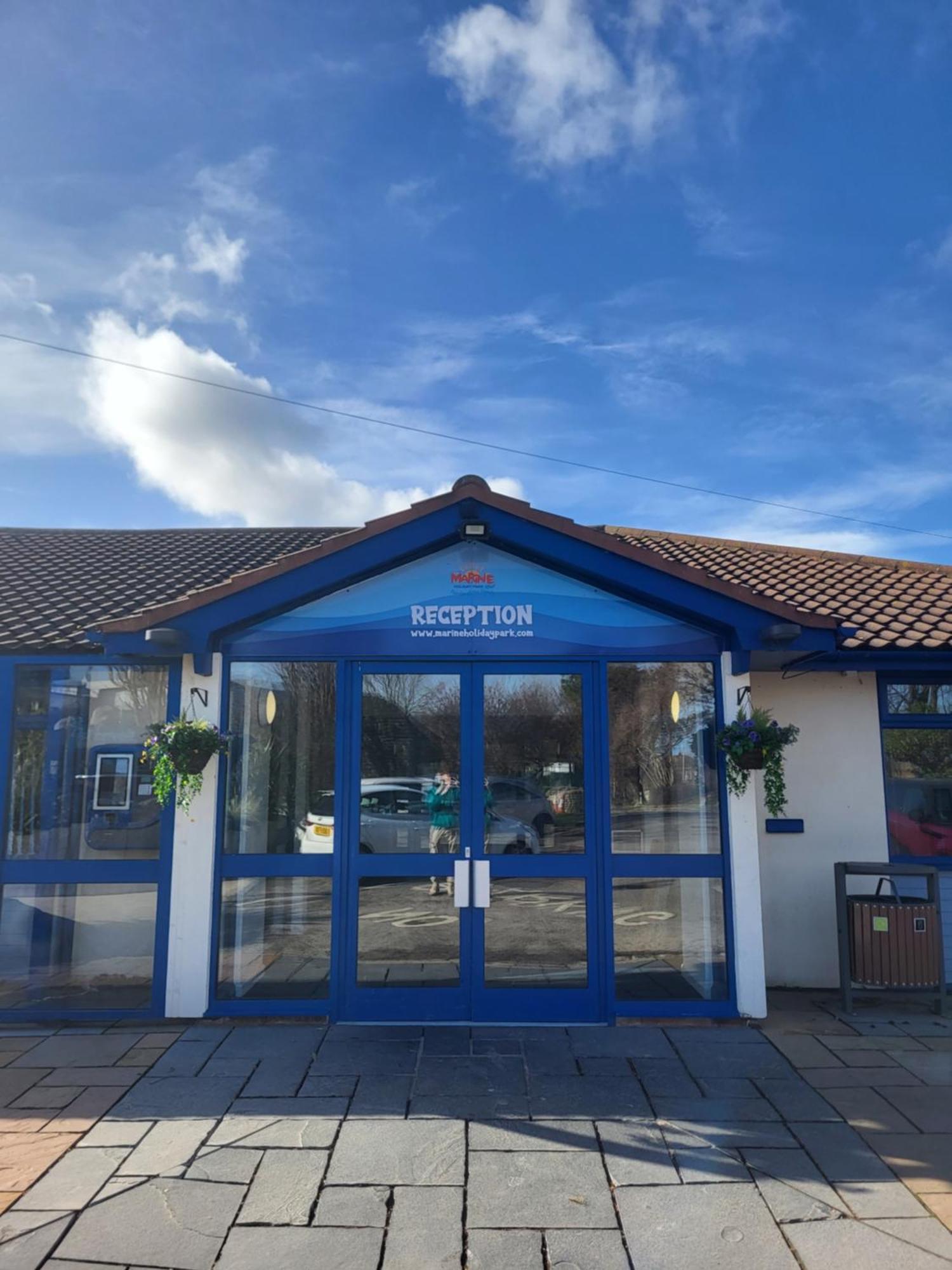 Butterfly Lane Holidays At Marine, Rhyl Bagian luar foto