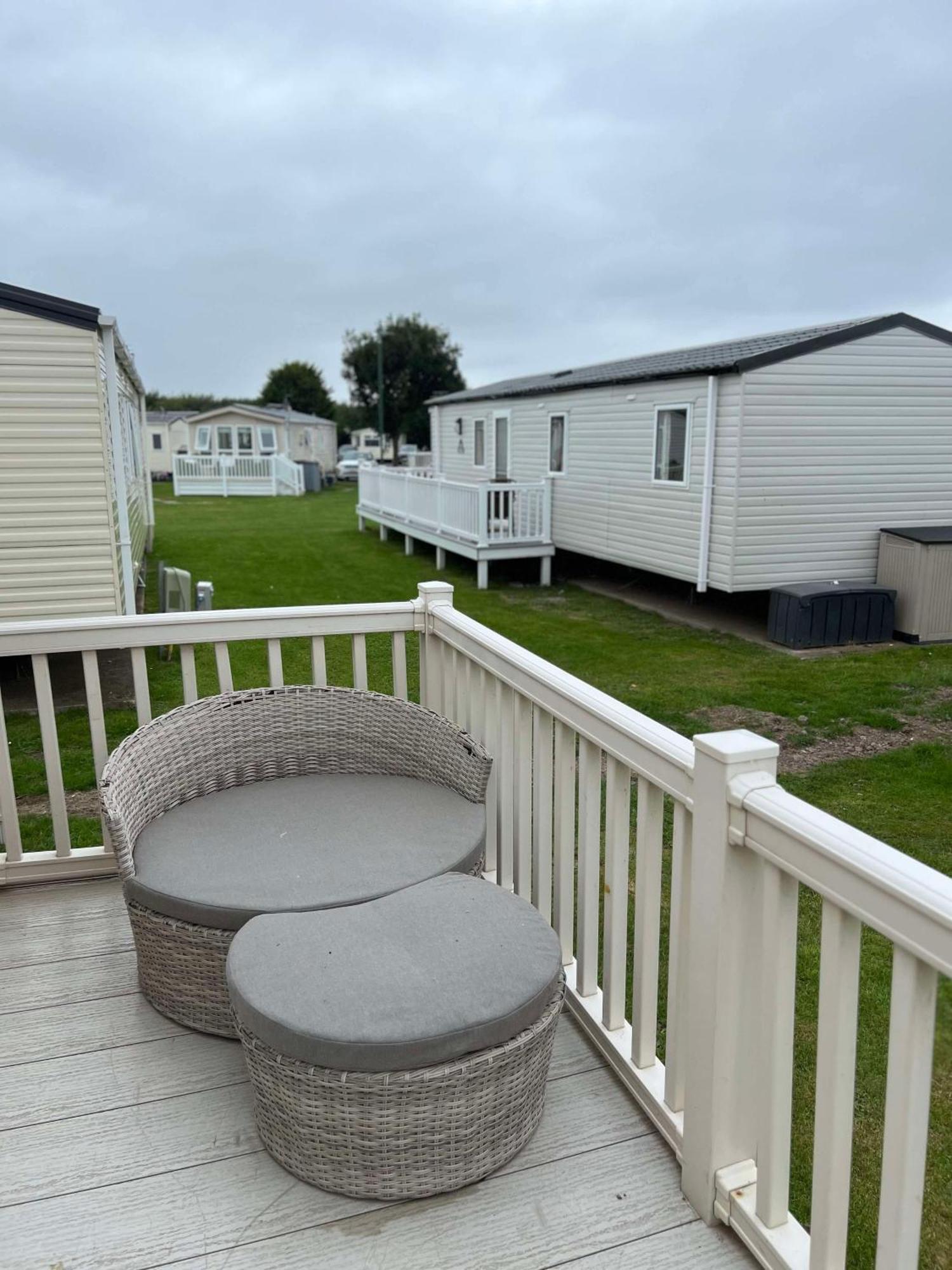 Butterfly Lane Holidays At Marine, Rhyl Bagian luar foto