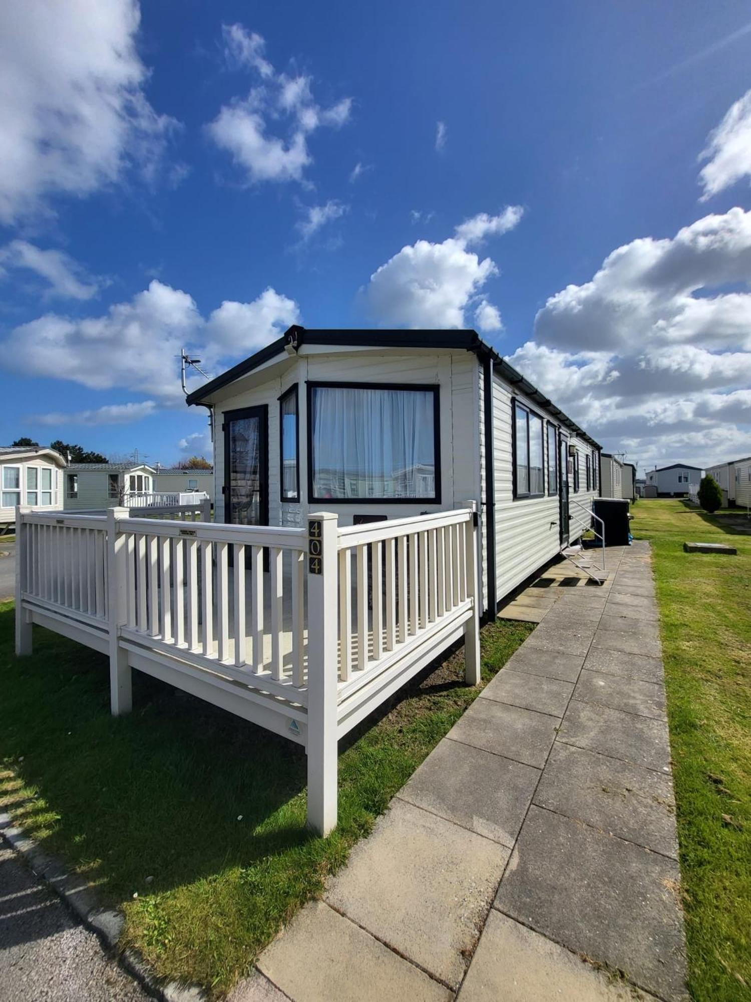 Butterfly Lane Holidays At Marine, Rhyl Bagian luar foto