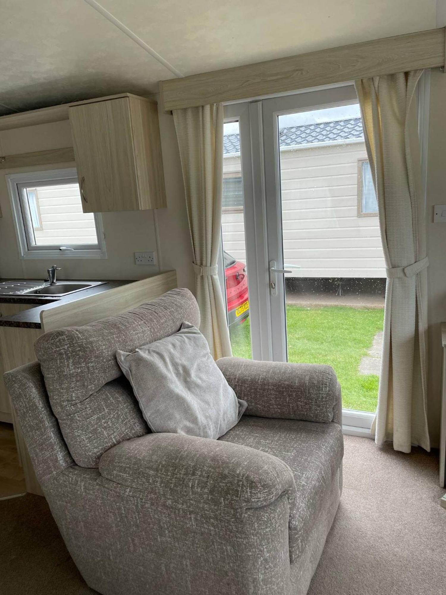 Butterfly Lane Holidays At Marine, Rhyl Bagian luar foto